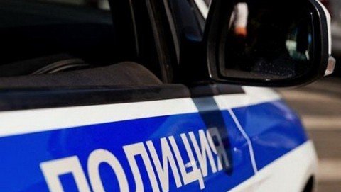 В Новгородской области в результате автоаварии водитель автомобиля получил травмы